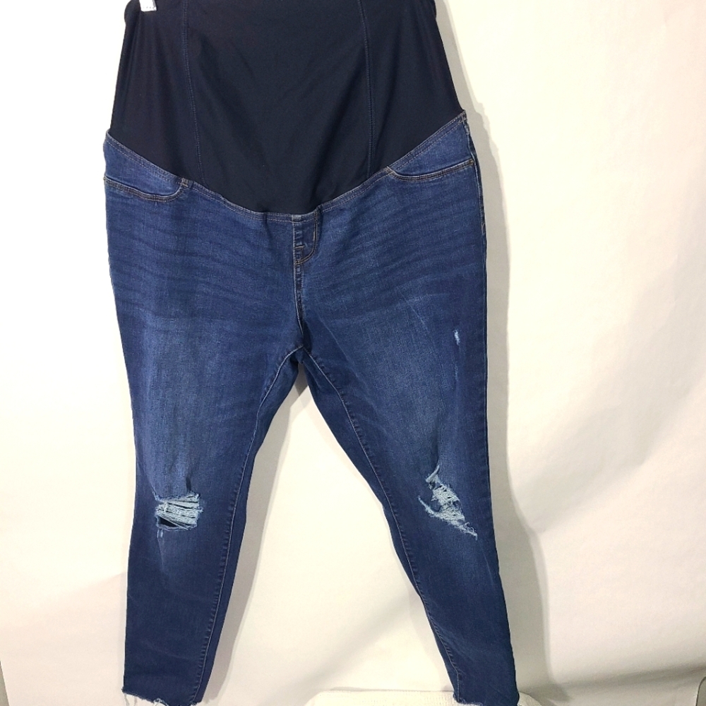 Ingrid and Isabel Women's Size 12 Maternity Med Blue Wash Jeans‎ Jegging Pants